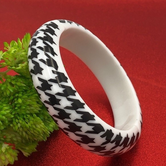 🌼 Houndstooth Black White Bangle Bracelet  Alabama - Picture 1 of 3